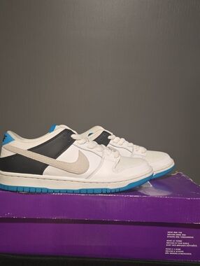 Nike SB LASER BLUE 6Y 7.5W